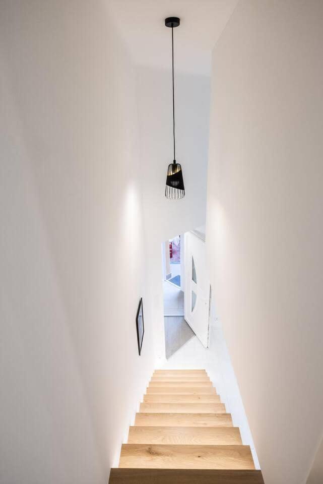 Renovated Design Apartment Close To The Danube Budapest Exteriör bild